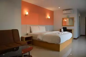 هتل The Base Hua Hin