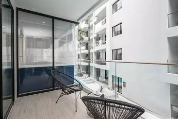 アパートホテル Palmyrah Surin Beach Residence