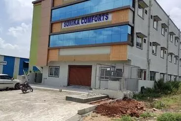 Hotel Iroozm Sonika Comforts