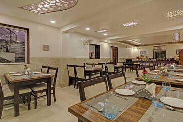 Отель Nivanta By Royara