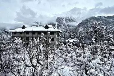 ホテル Prakash Regency Sangla