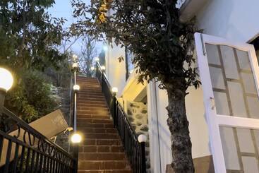 Отель Ramshila Cottage