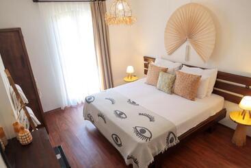 בית מלון כפרי Bumba House