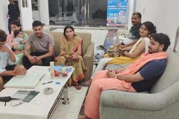 بنسيون Saritashray Seva Dham