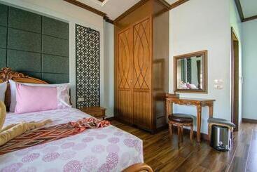 Aparthotel Tc Villa On Beach