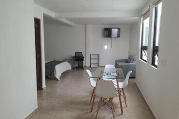 아파트호텔 Loes Departamentos & Suites