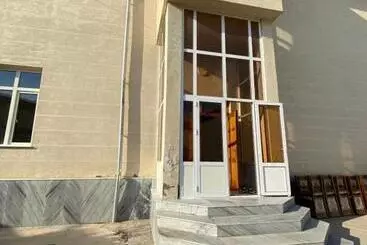 Pension 2х этажный бежевый жилой дом