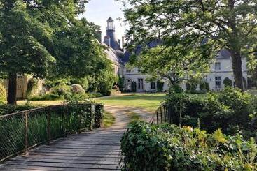 ベッドアンドブレックファースト Château De Thouaré