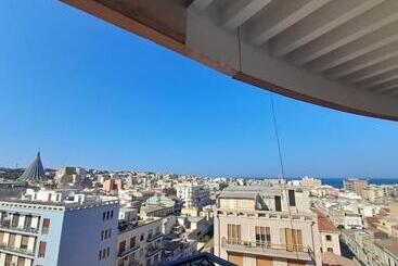 تختخواب و صبحانه L Attico Di Matilde