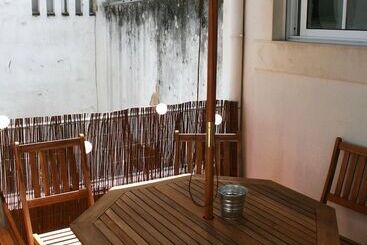 هتل Hostel 2300 Thomar