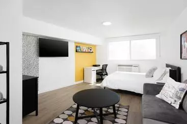 هتل آپارتمان Fenix Hotel Hollywood