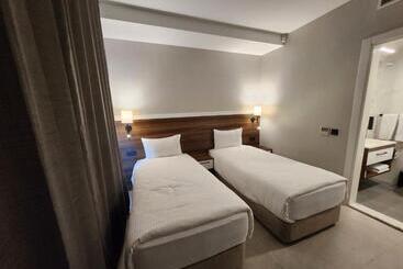 هتل Lulubay Rooms & Suites