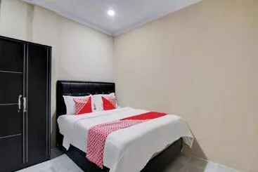 ホテル Oyo 93087 Wisma Apel Syariah
