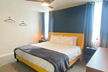 فندق The Huber The Archive Lofts