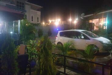 هتل Rosa Negra Uganda