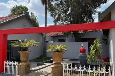 Majatalo 473 On Cliff