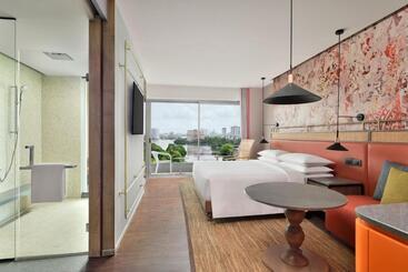 Hotel The Artiste Kochi, A Tribute Portfolio