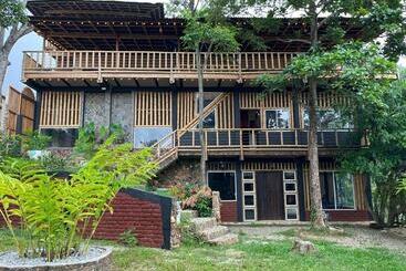 پانسیون Hostel La Castilla