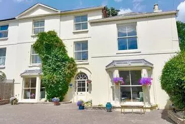 Majatalo Portland House