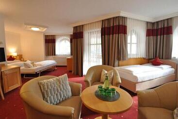 Heart Hotel Himmelberg