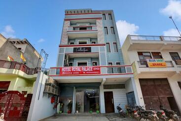 Hotel Oyo Flagship Shivaay Residency