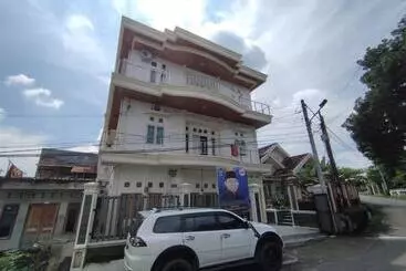 Hotel Oyo Life 92637 Kost Arya Exclusive