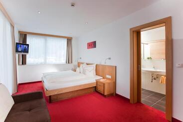 酒店 Garni Auriga Sommer Silvretta Card Premium Inklusive!