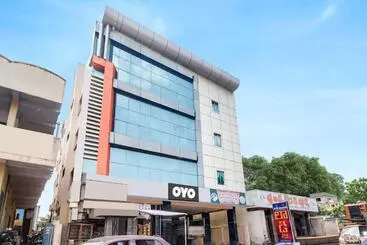 Hotel O Sir Vr Sairam Lodge