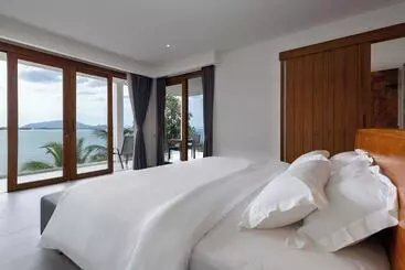 Hotelli X Sea Khanom Harbor Bay Resort