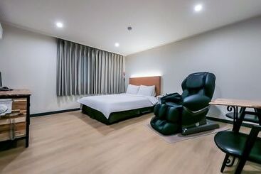Motel Daejeon Wolpyeong W