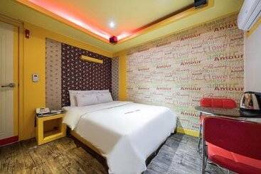 汽车旅馆  Incheon Renaissance