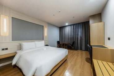 هتل Busan Station Notte La Mia