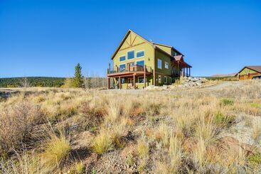 Gîte Rural Cozy Alma Mountain Retreat: Fireplace & Grill