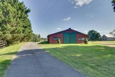 Hus på landet Spacious Family Friendly Virginia Home On 5 Acres!