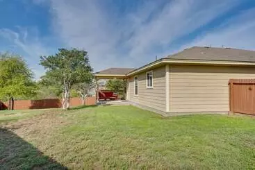 コテージ Sunny Universal City Home ~ 18 Mi To San Antonio!