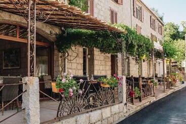 فندق Auberge U N Antru Versu