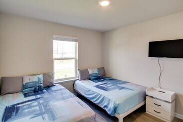 کلبه 3 Mi To Steve S Marina: Long Beach Home W/ Patio