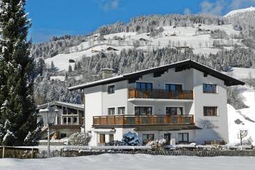 ホテル Appartements Charlotte