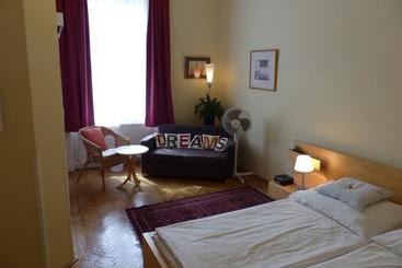 호텔 Stadtnest Bed & Breakfast