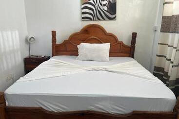 Bed and Breakfast Shamanice Lodge & Apartments