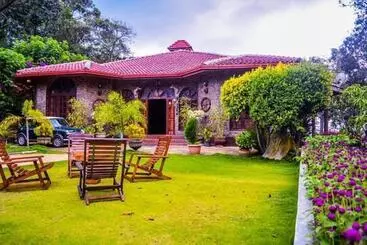 Hotel Mf Holiday Bungalow