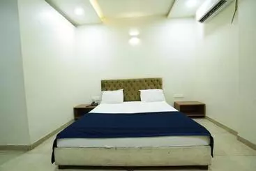 Hotel Anand