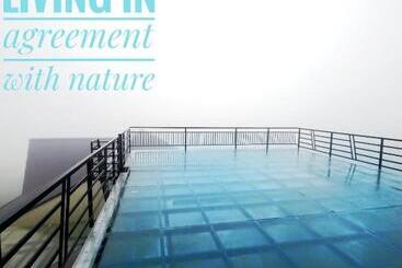 リゾートホテル Rock Lake Villa