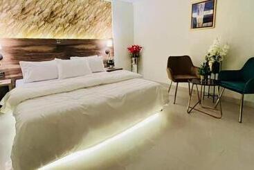 Tulip Hotel & Apartments Dha