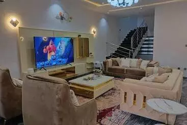 Huoneistohotelli Aa Zamzam Homes