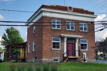 مبيت وإفطار Capharnaüm Gîte Boutique Café