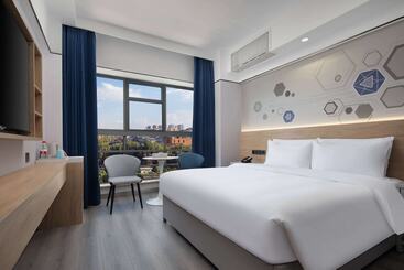 Microtel By Wyndham Kunming Guandu