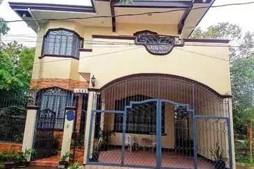 Pensió Juliet Guest House Near Enchanted Kingdom