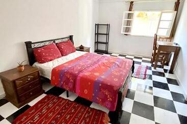 تختخواب و صبحانه Line Up Surf Morocco