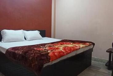 Hotell Aerosky Room Varanasi